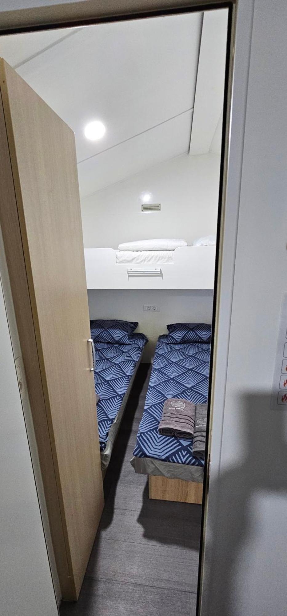 Mobile Home Noa บีโอกราดนาโมรู ภายนอก รูปภาพ