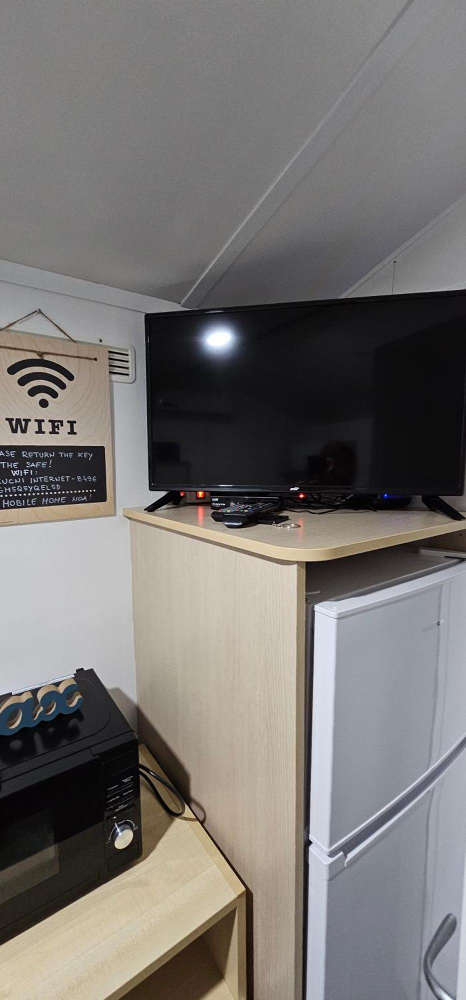 Mobile Home Noa บีโอกราดนาโมรู ภายนอก รูปภาพ